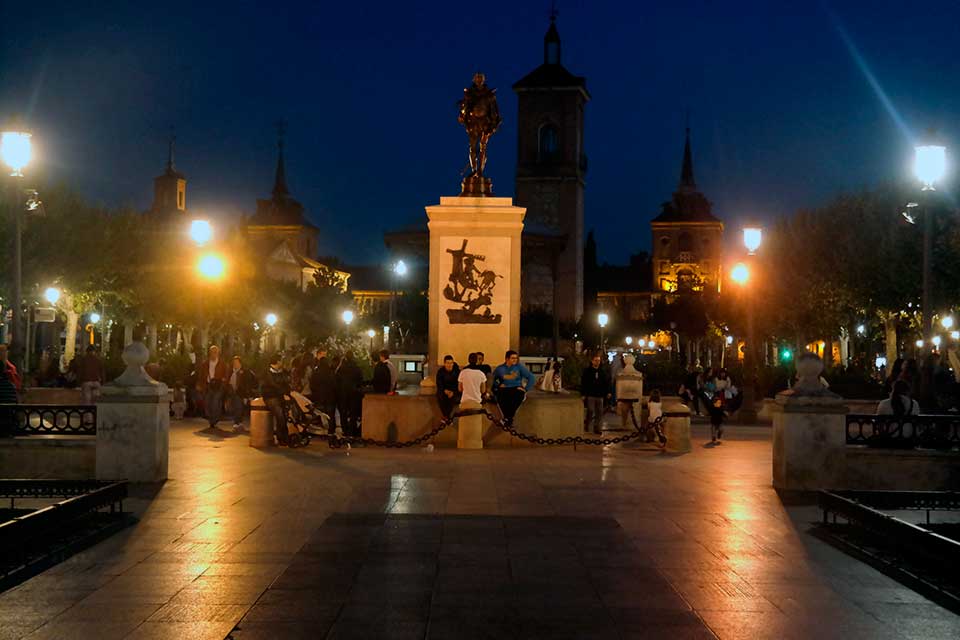 Fin de Semana en la Plaza de Cervantes