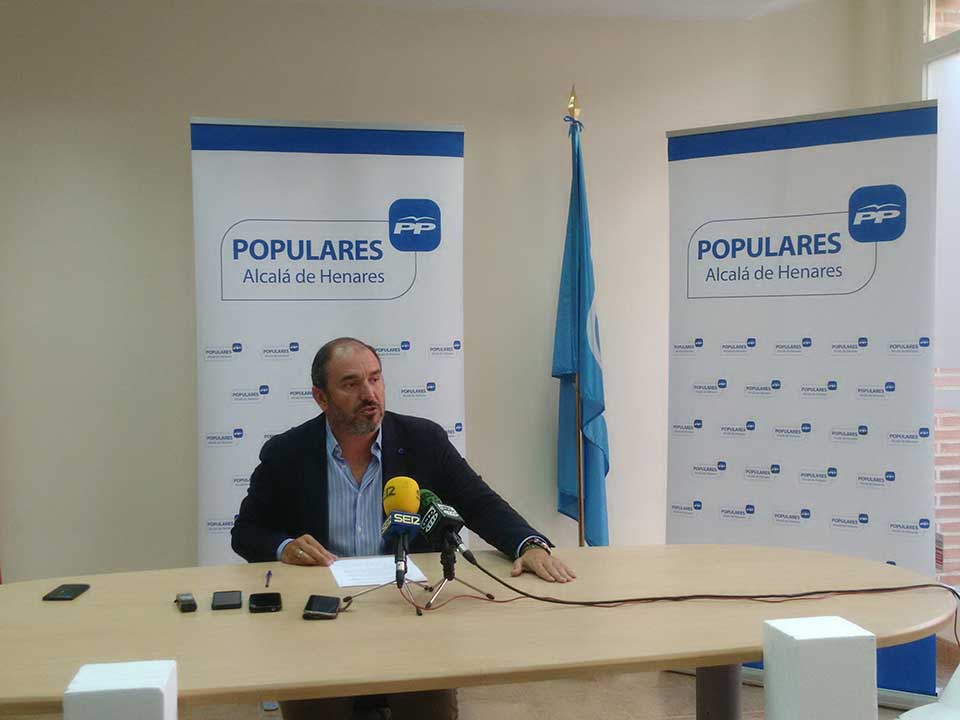 Javier Bello , presidente del PP de Alcalá de Henares