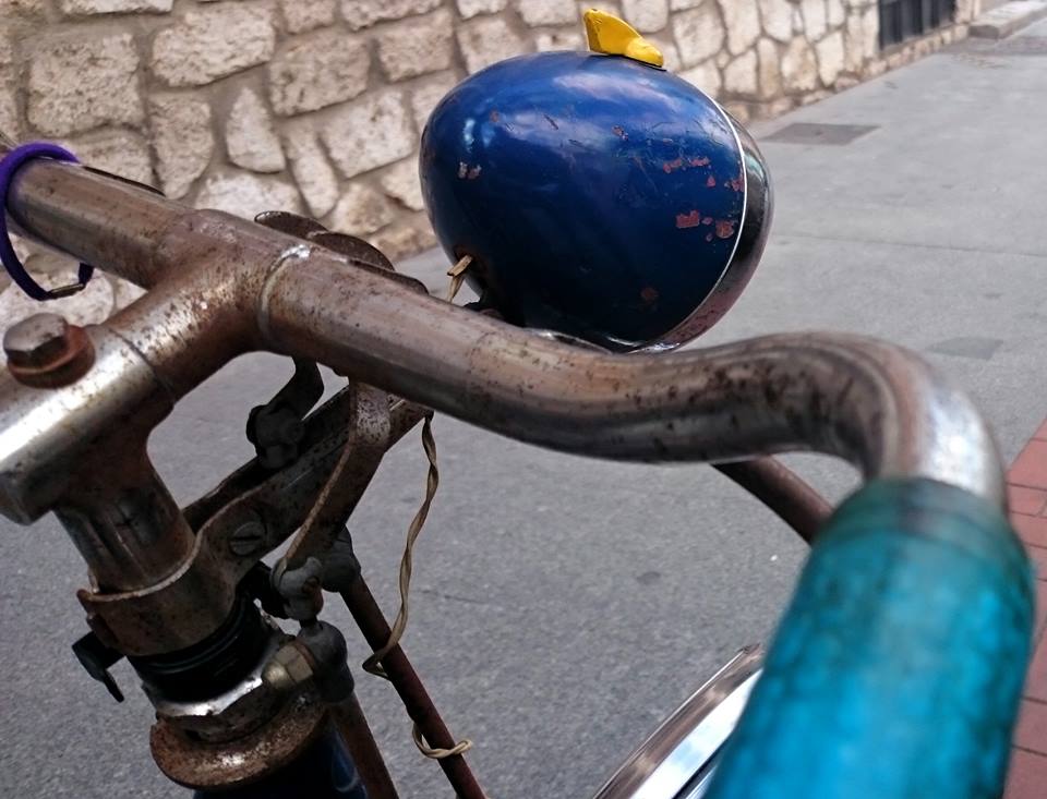 Bici sin timbre en Alcalá de Henares