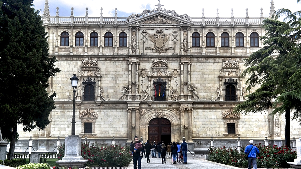 La Universidad cisneriana restaurada
