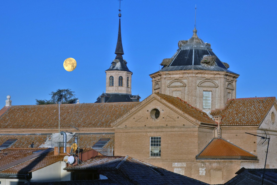 Luna llena de diciembre desde Alcalá de Henares
